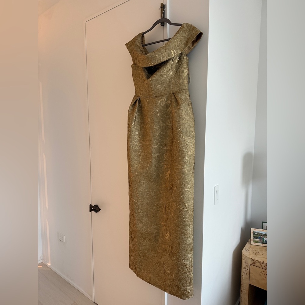 NWT Rebecca Vallance Solana Off the Shoulder Gown Gown Size US 10 - Picture 4 of 9